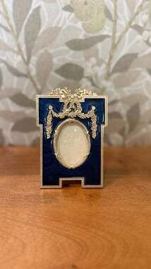 Terragrafics Small Brass Enameled Table Top Picture Frame With Victorian Era